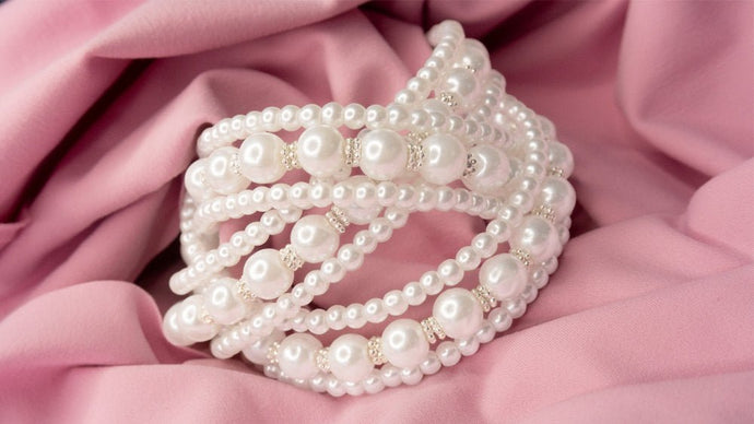 Discover the Joy of Making This Beautifully EASY Pearl Bracelet