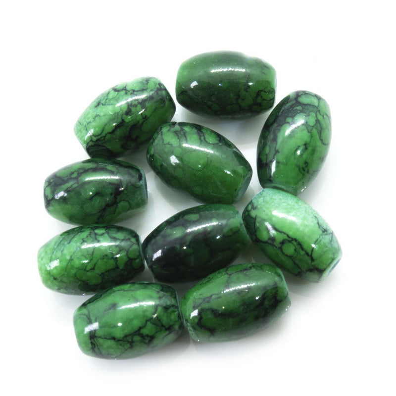 Load image into Gallery viewer, Glass Oval with Veining 11mm x 7mm Emerald - Affordable Jewellery Supplies
