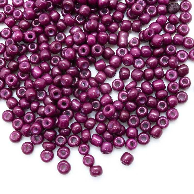 Load image into Gallery viewer, Baking Glass Seed Beads 8/0 3-3.5mm x 2mm Medium Violet Red - Affordable Jewellery Supplies
